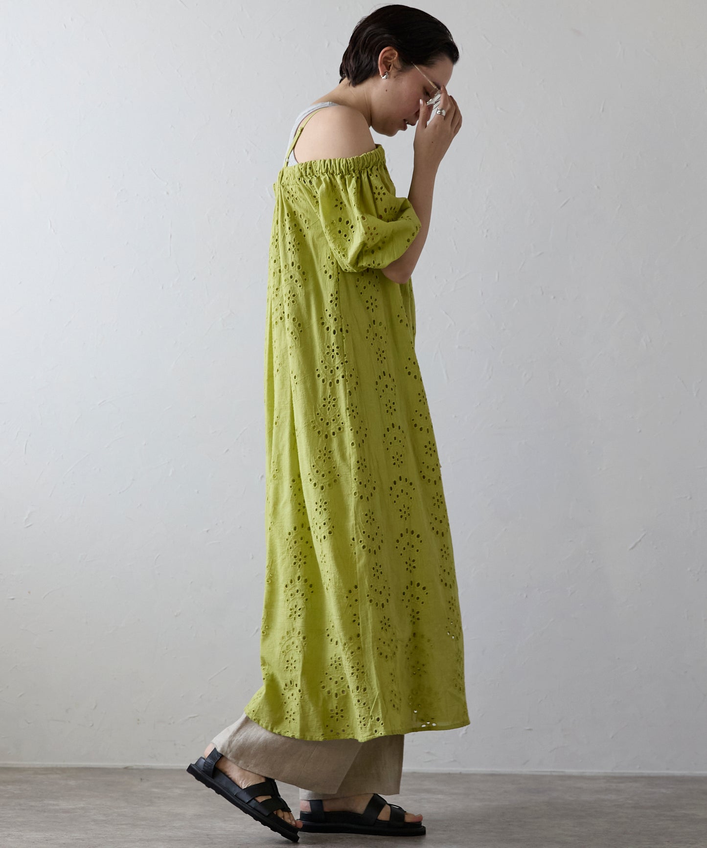 Indian cut work off shoulder one-piece インドカットワークオフショルワンピ