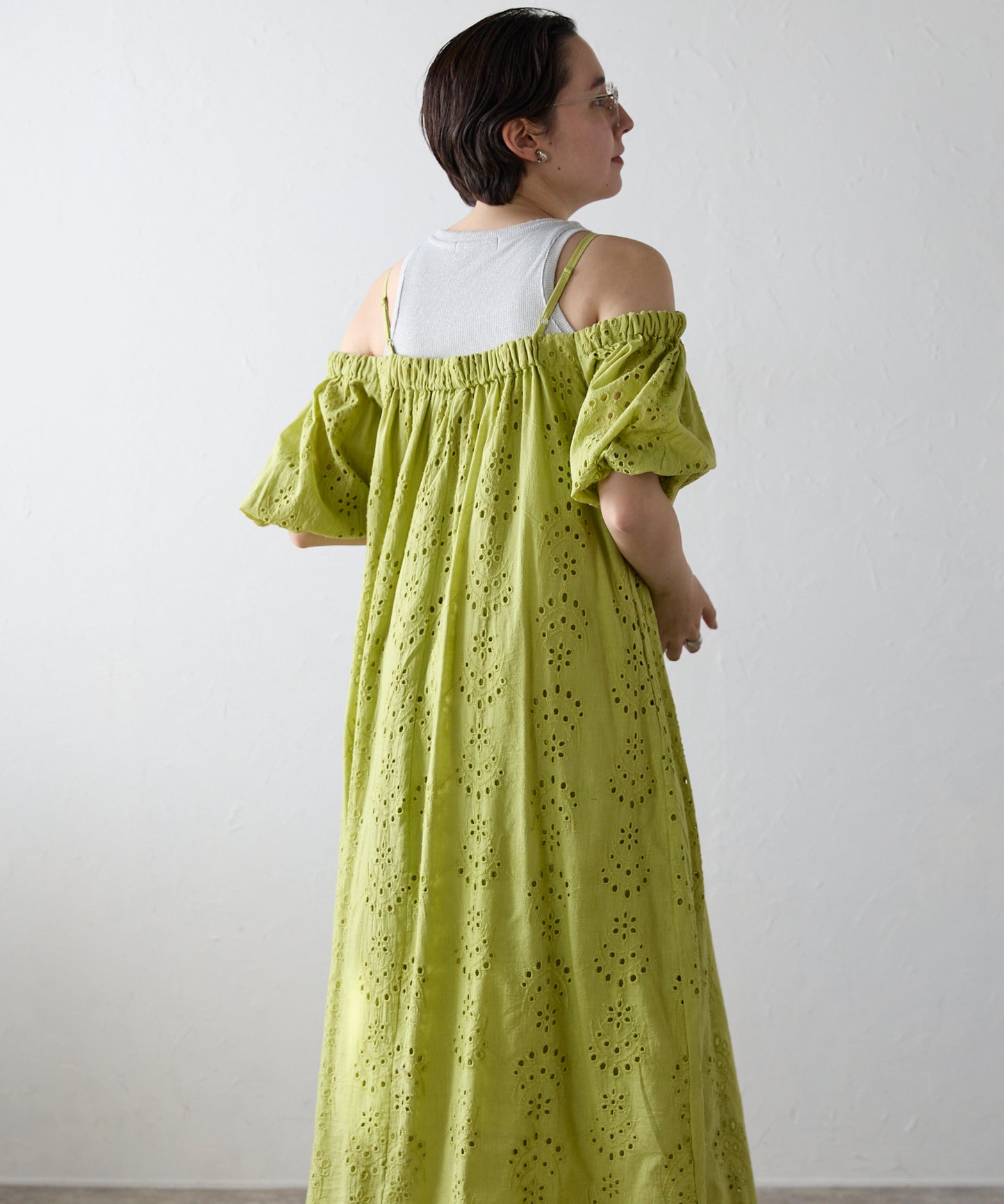 Indian cut work off shoulder one-piece　インドカットワークオフショルワンピ