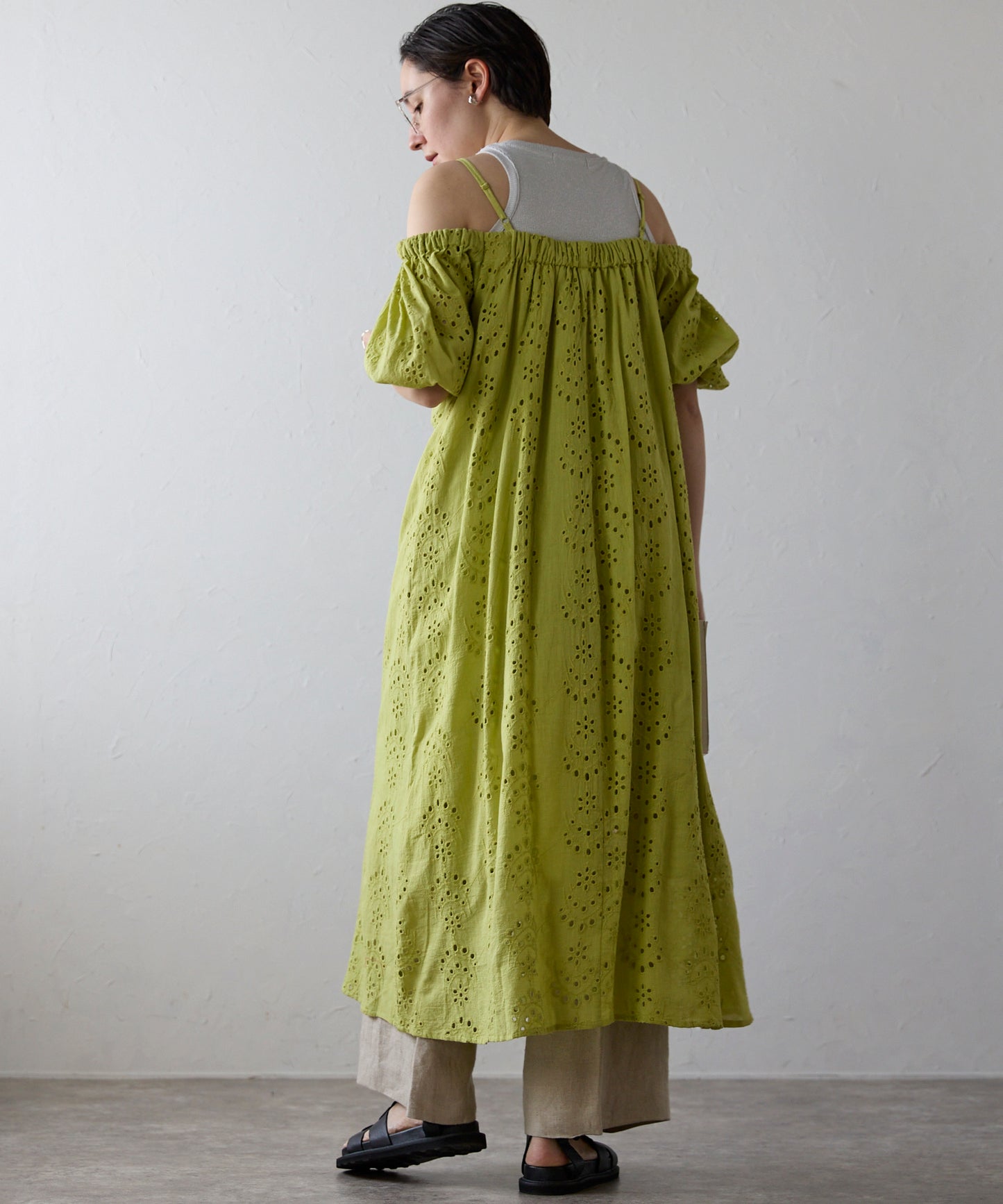 Indian cut work off shoulder one-piece　インドカットワークオフショルワンピ