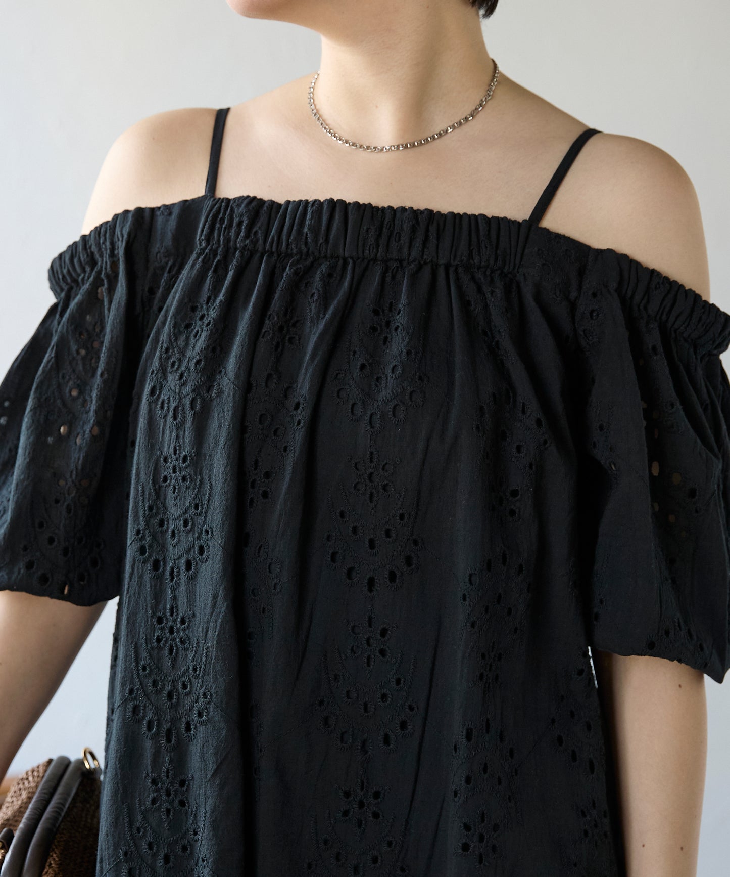 Indian cut work off shoulder one-piece　インドカットワークオフショルワンピ