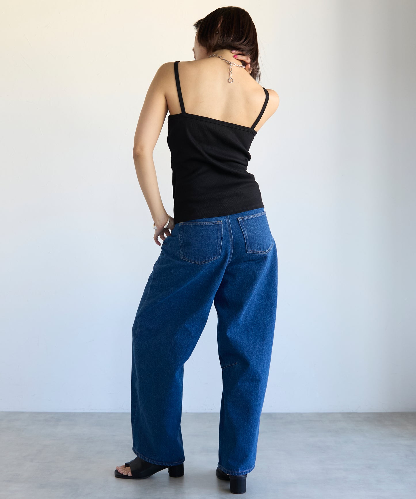 Camisole with Built-in Cups　カップ付きキャミソール