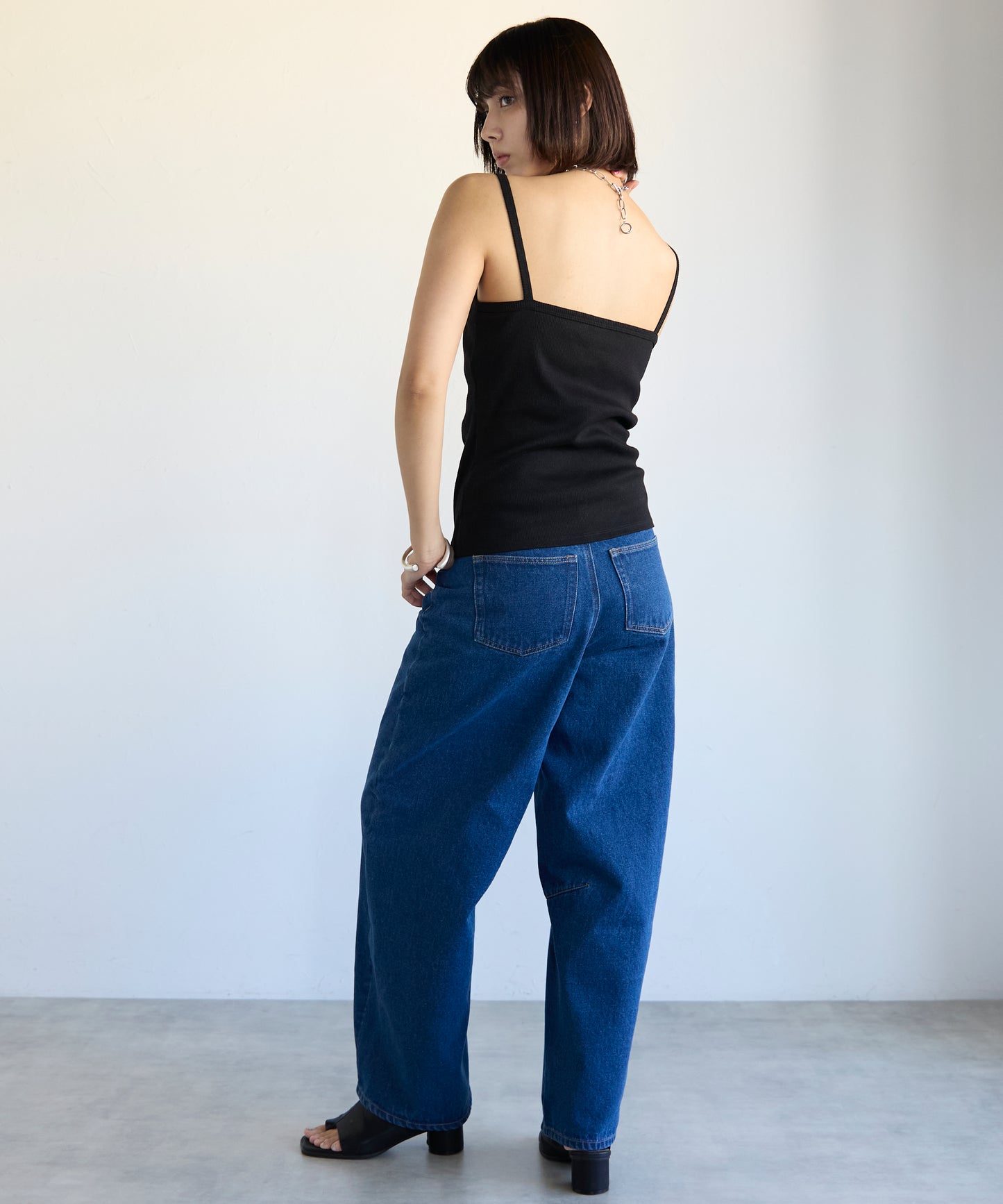 Camisole with Built-in Cups　カップ付きキャミソール
