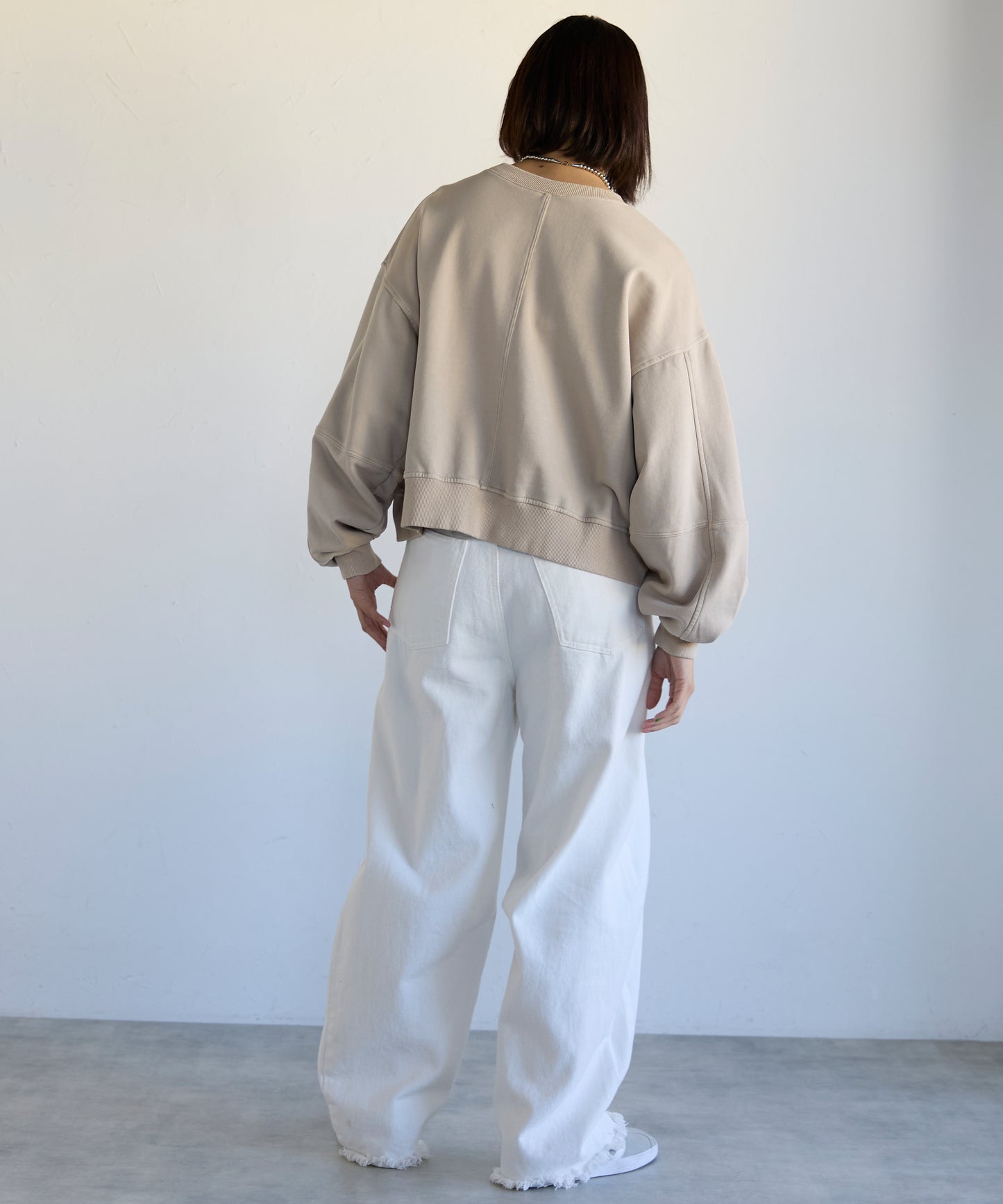 Pigment Short-Length Sweatshirt　ピグメント短丈スウェット