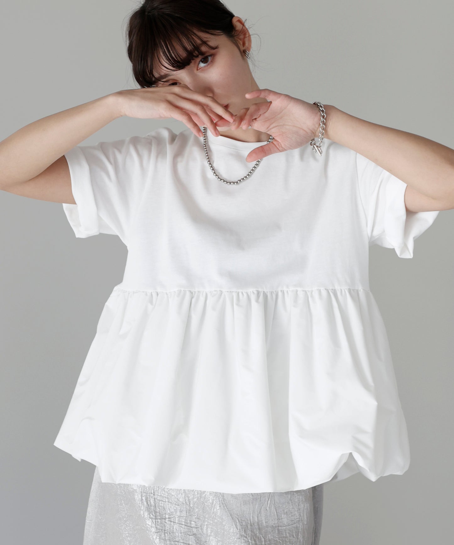 Mixed material balloon hem tops 異素材バルーントップス