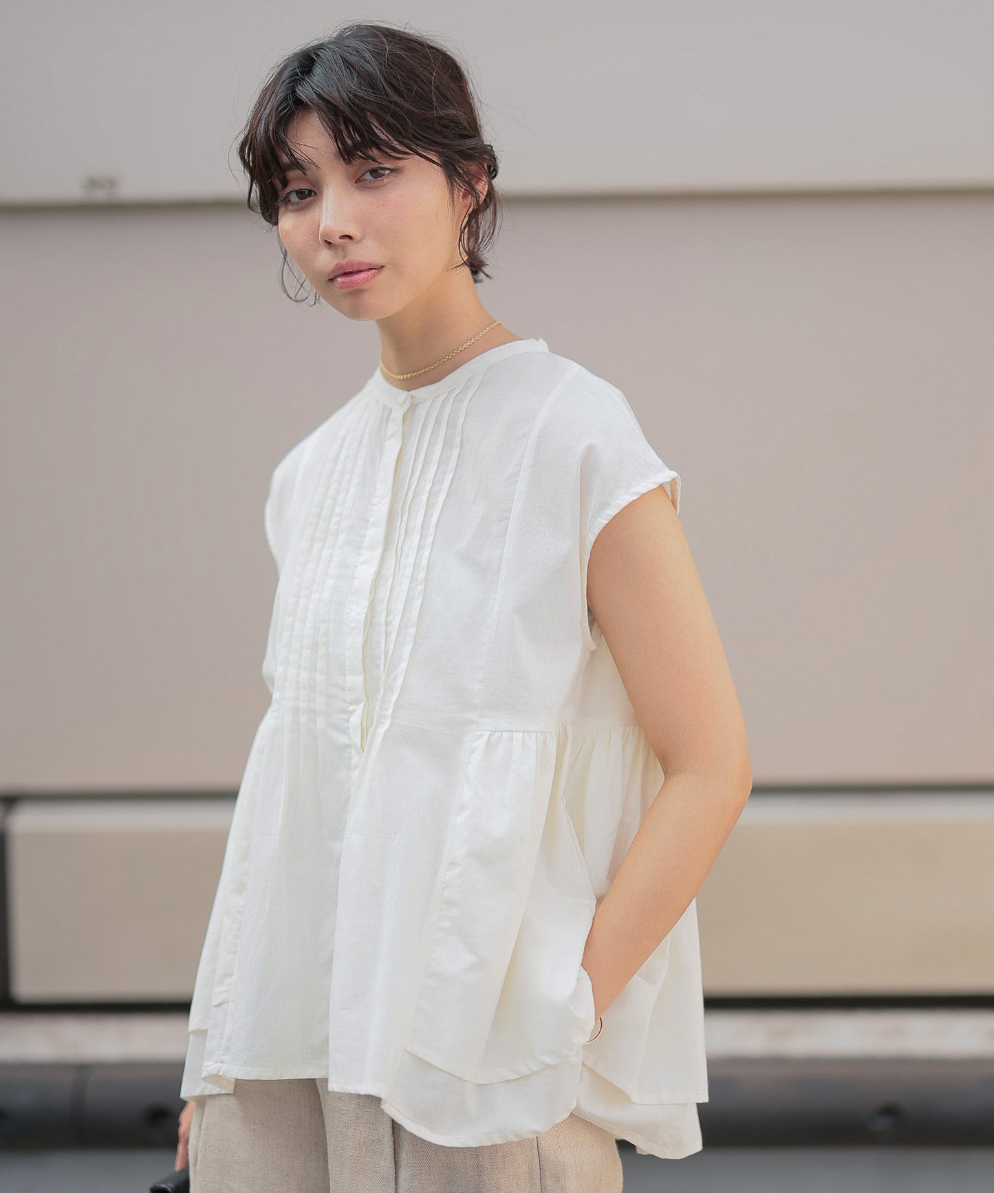 Pin Tuck Peplum Blouse｜ピンタックペプラムブラウス