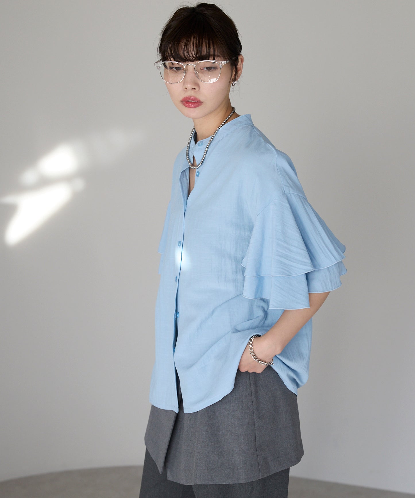 Layered frill shirt　レイヤードフリルシャツ