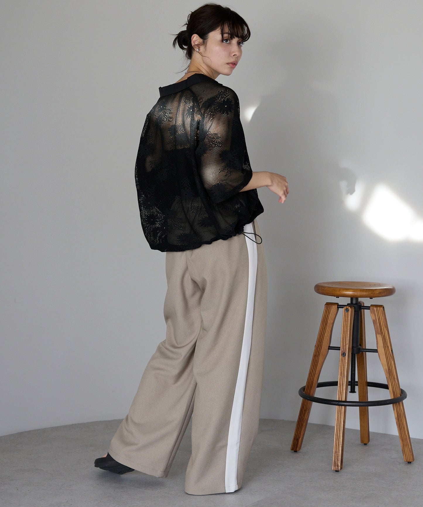 Flower mesh skipper tops フラワーメッシュスキッパートップス