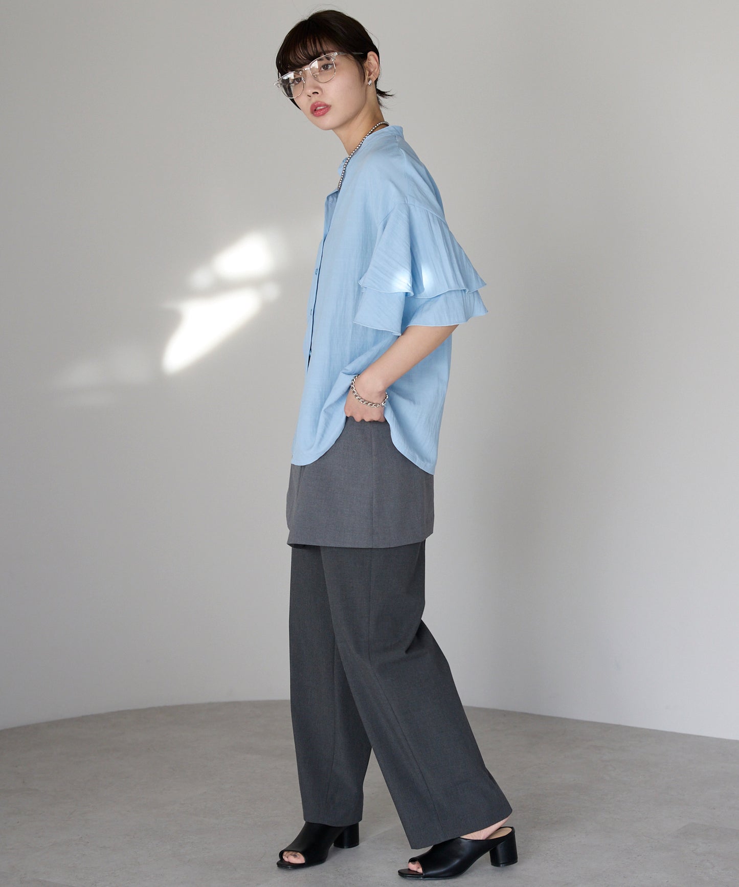 Layered frill shirt　レイヤードフリルシャツ