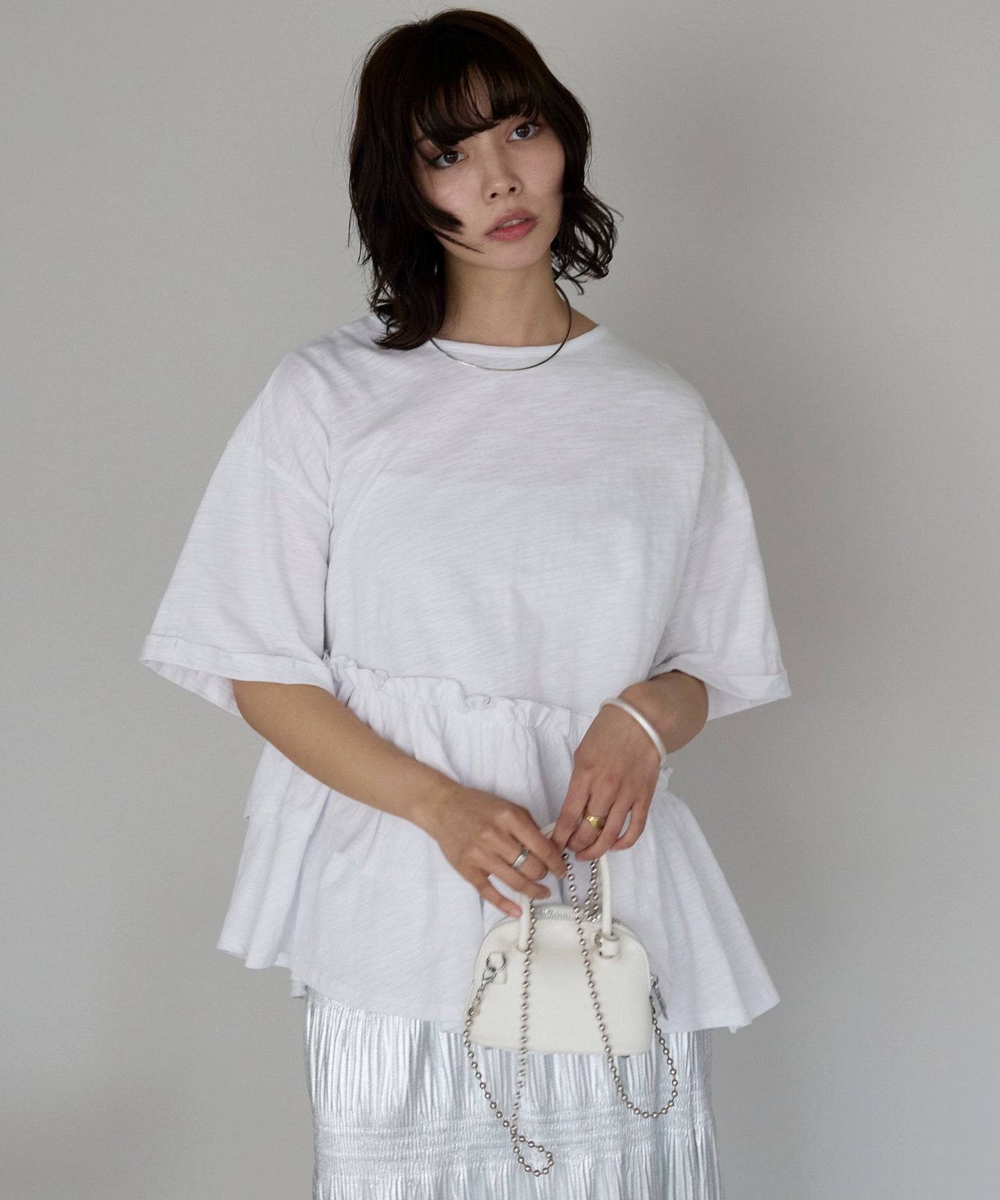 Frill hem T-shirt　フリルヘムTシャツ