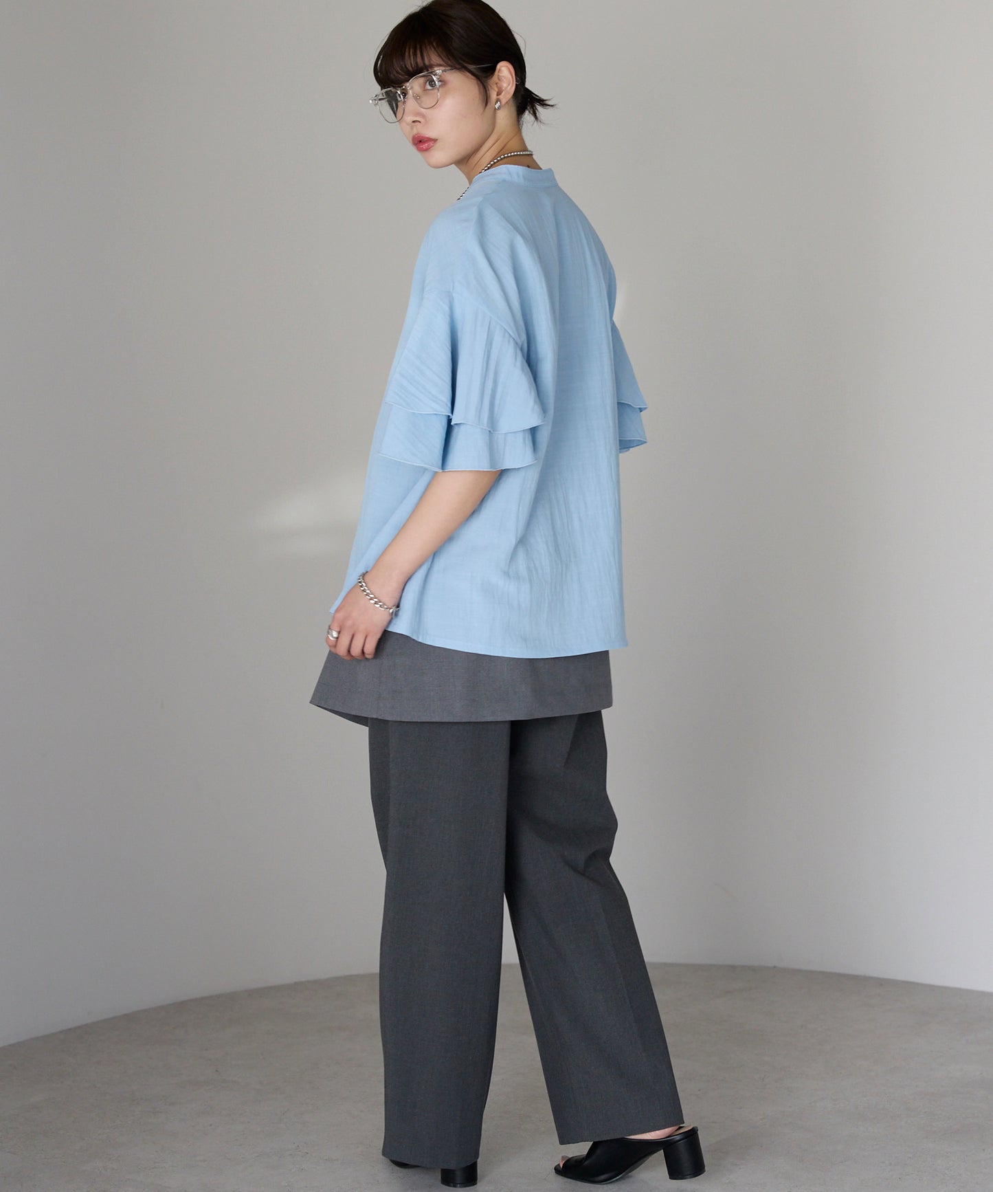 Layered frill shirt　レイヤードフリルシャツ