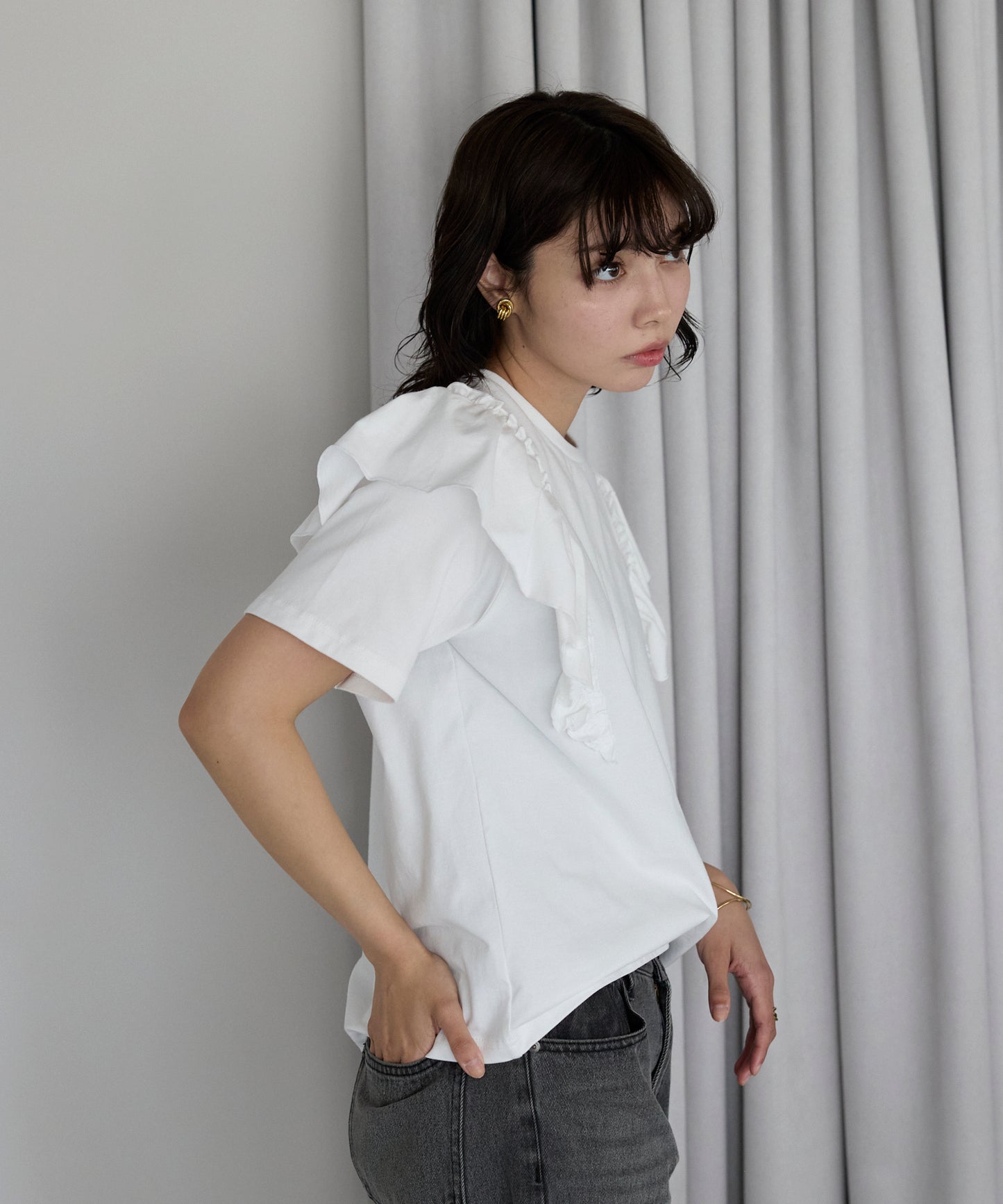 Shoulder frill T-shirt ショルダーフリルT