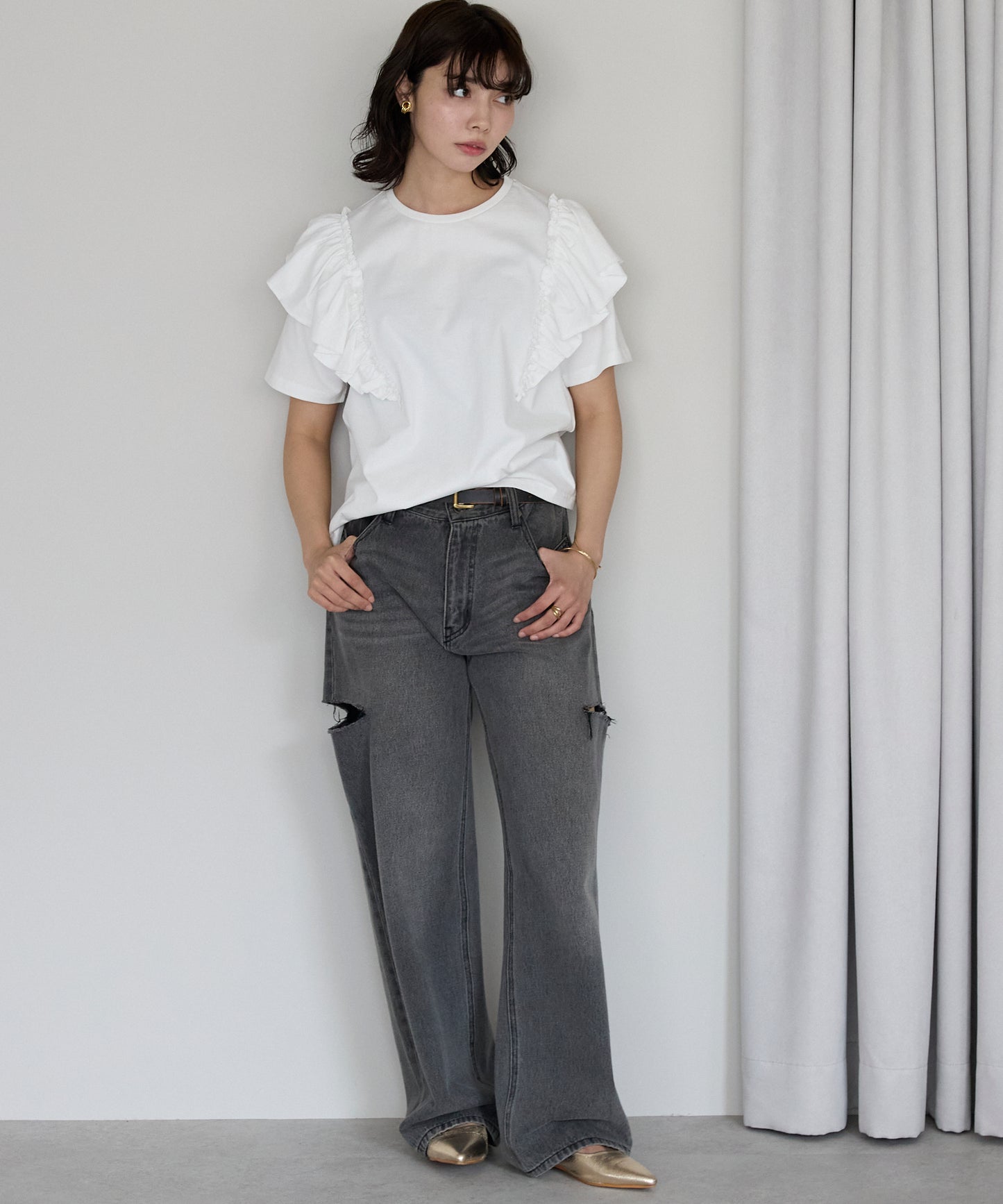 Shoulder frill T-shirt ショルダーフリルT