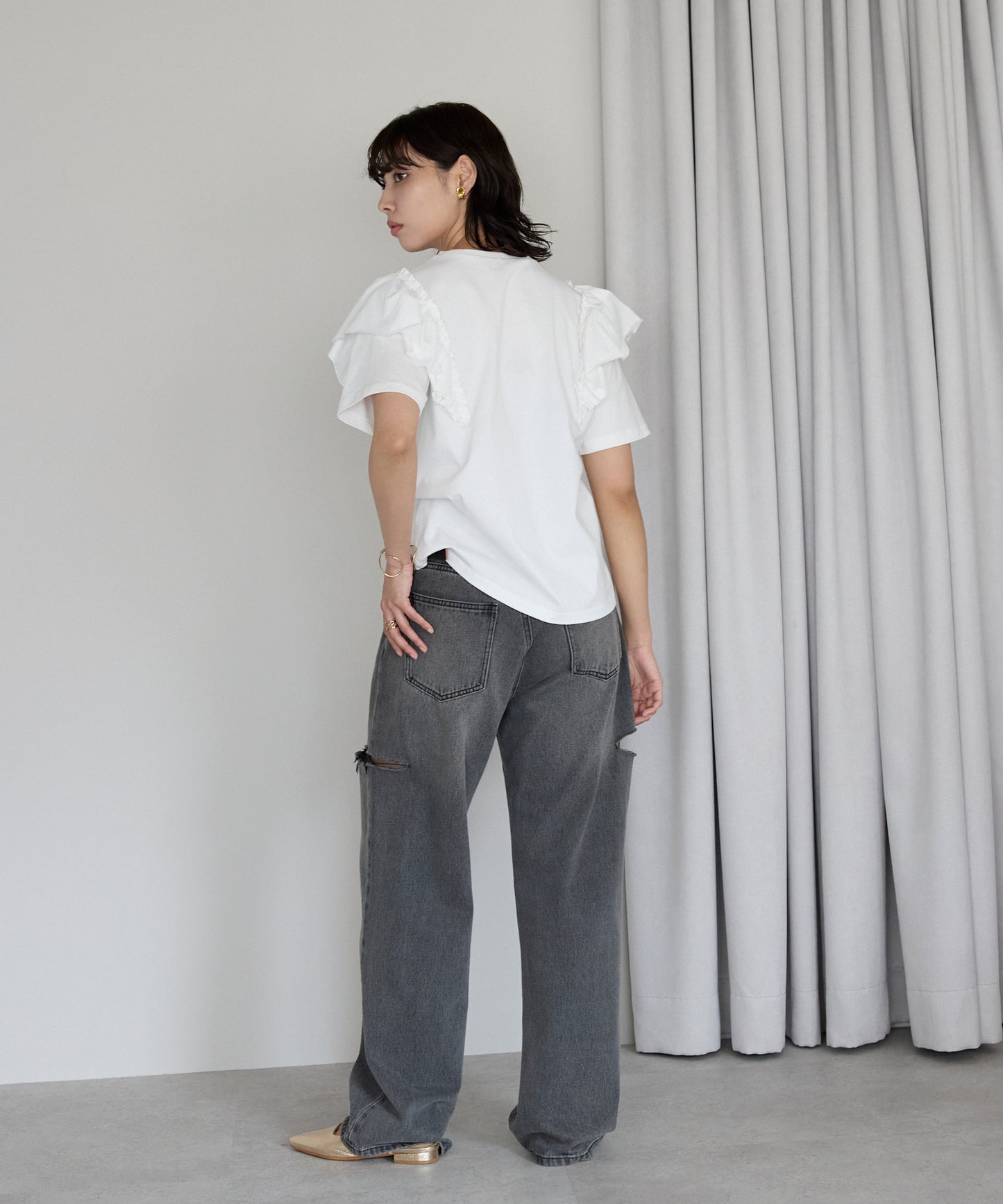 Shoulder frill T-shirt ショルダーフリルT