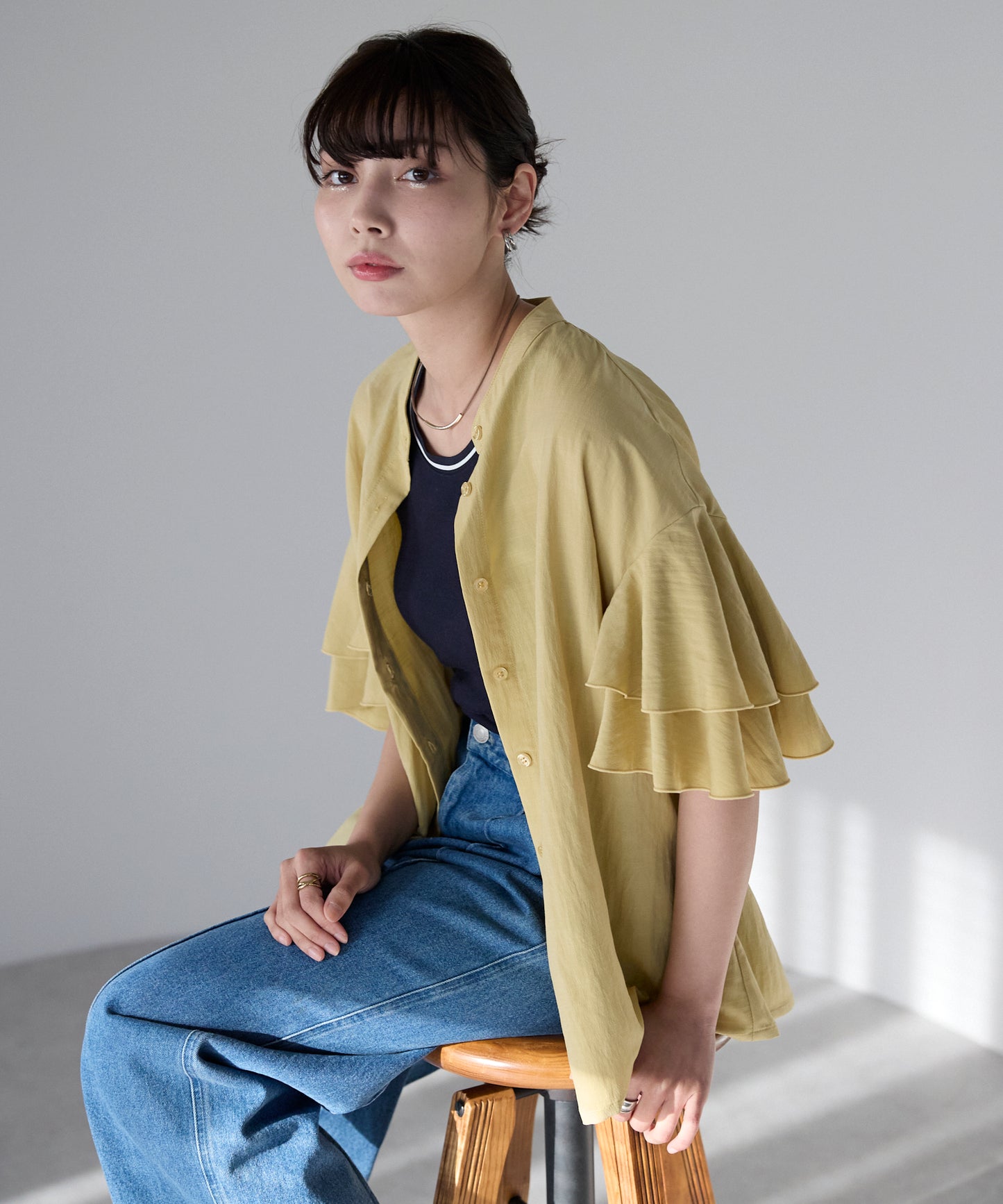 Layered frill shirt　レイヤードフリルシャツ