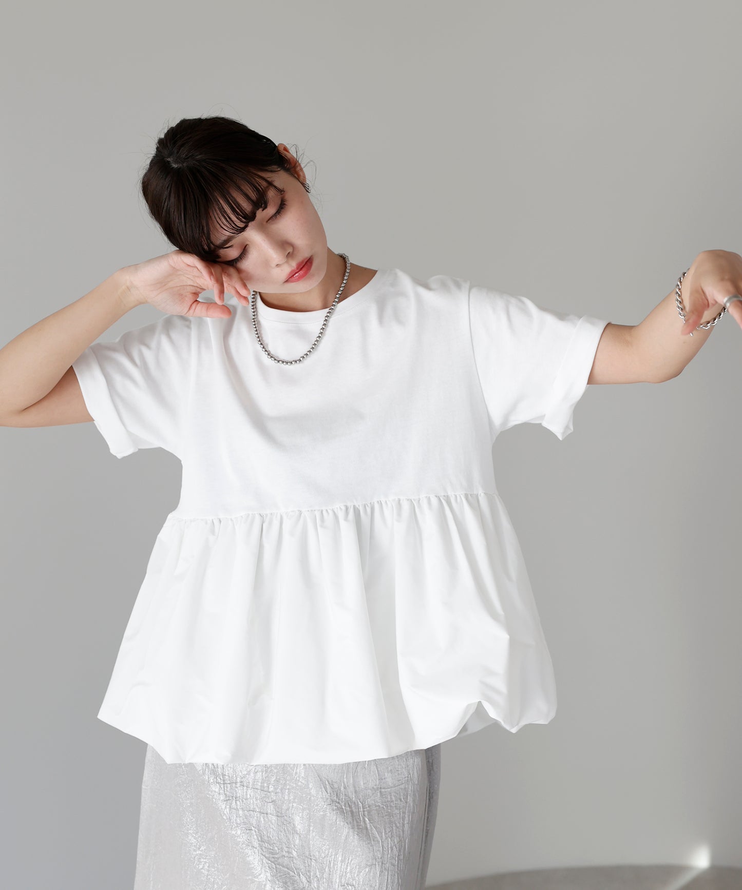 Mixed material balloon hem tops 異素材バルーントップス