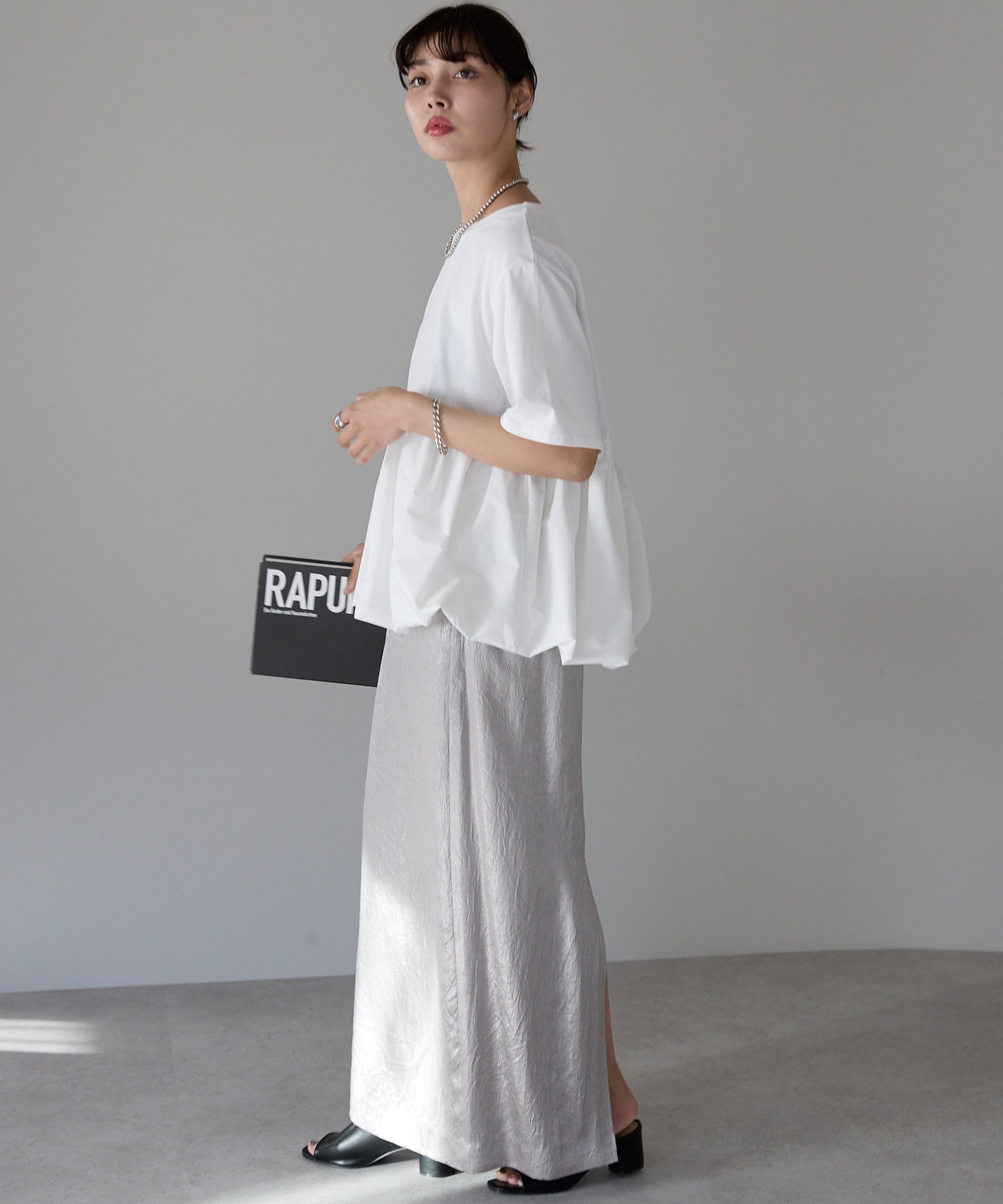 Mixed material balloon hem tops 異素材バルーントップス