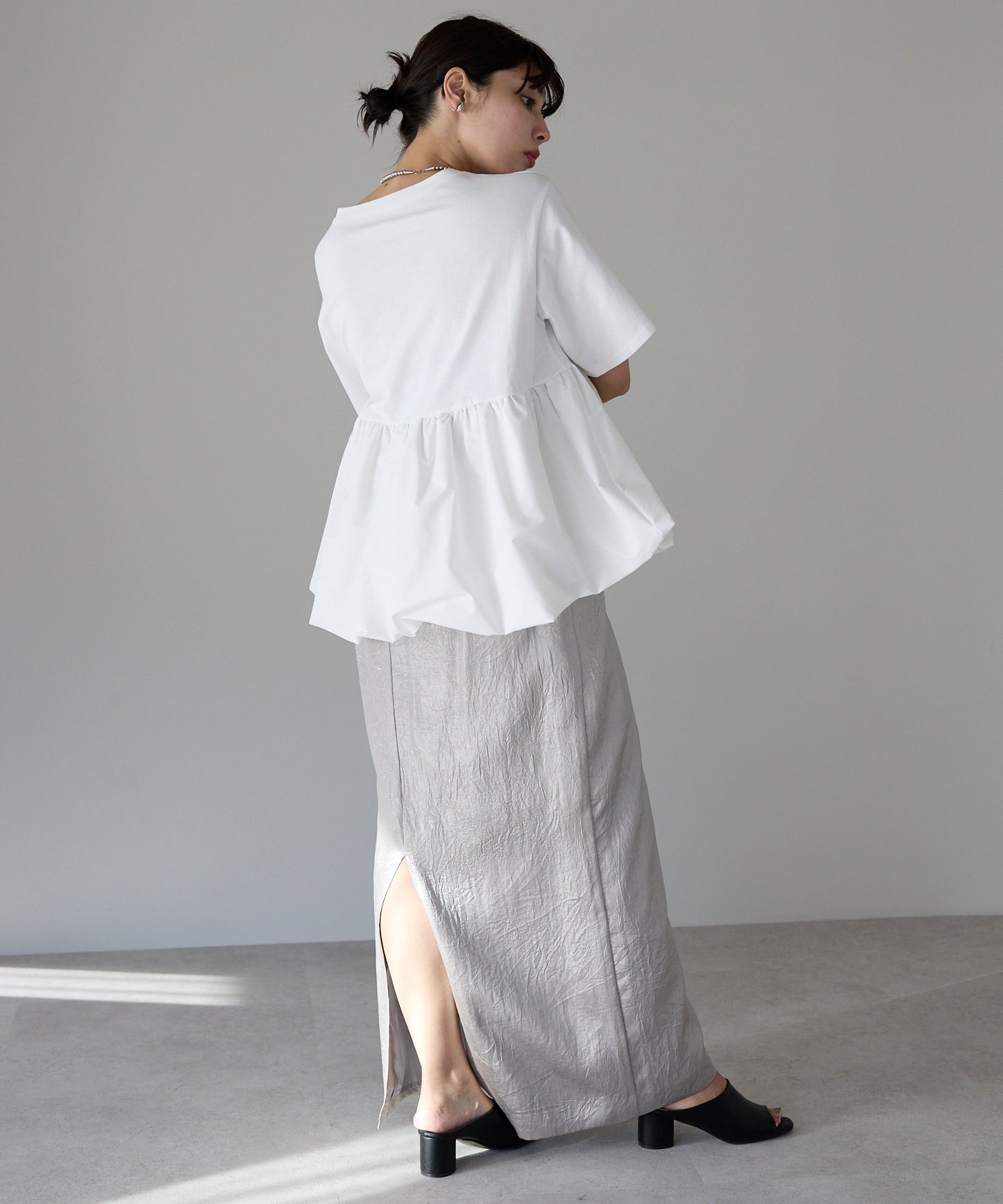 Mixed material balloon hem tops 異素材バルーントップス