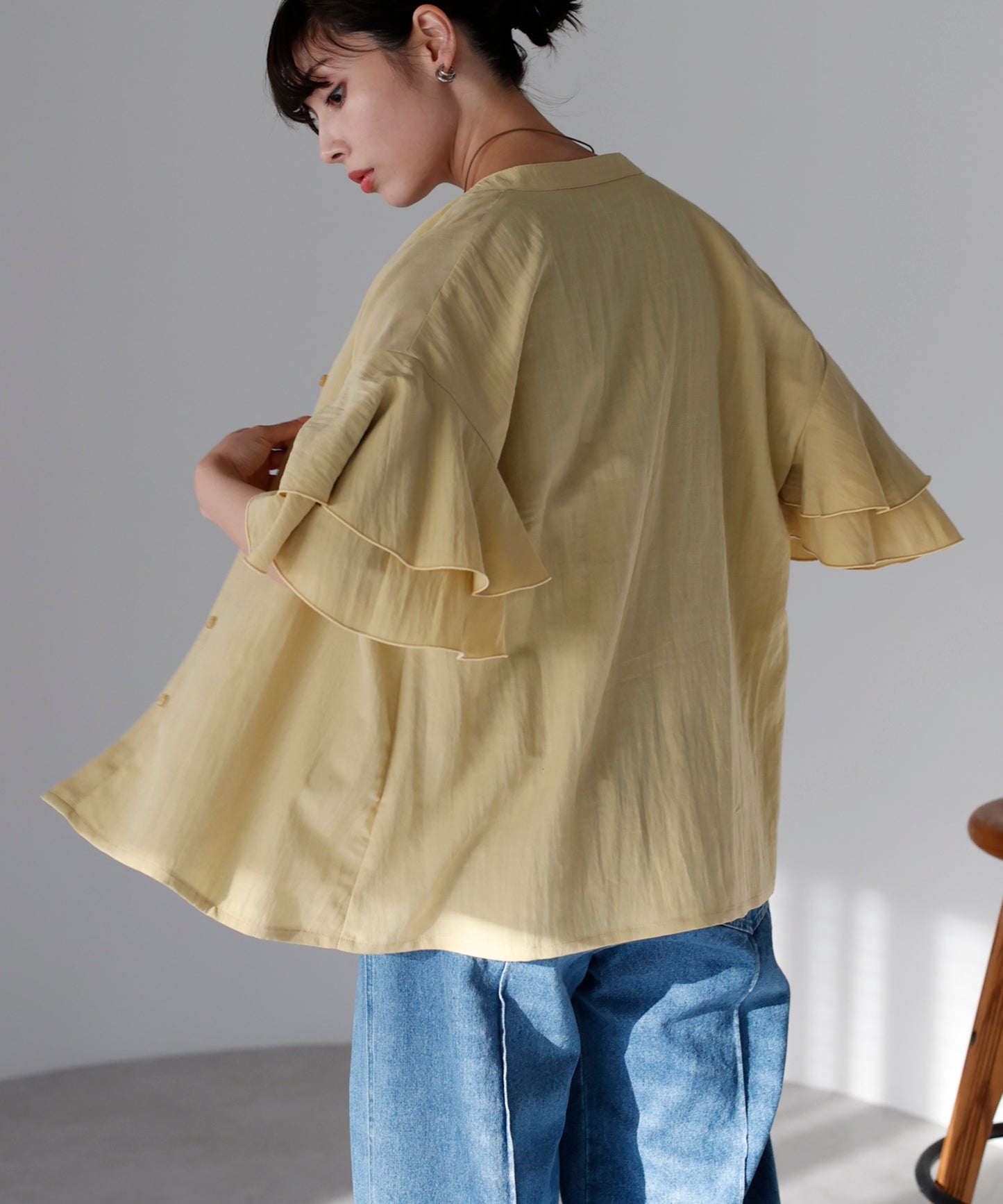 Layered frill shirt　レイヤードフリルシャツ