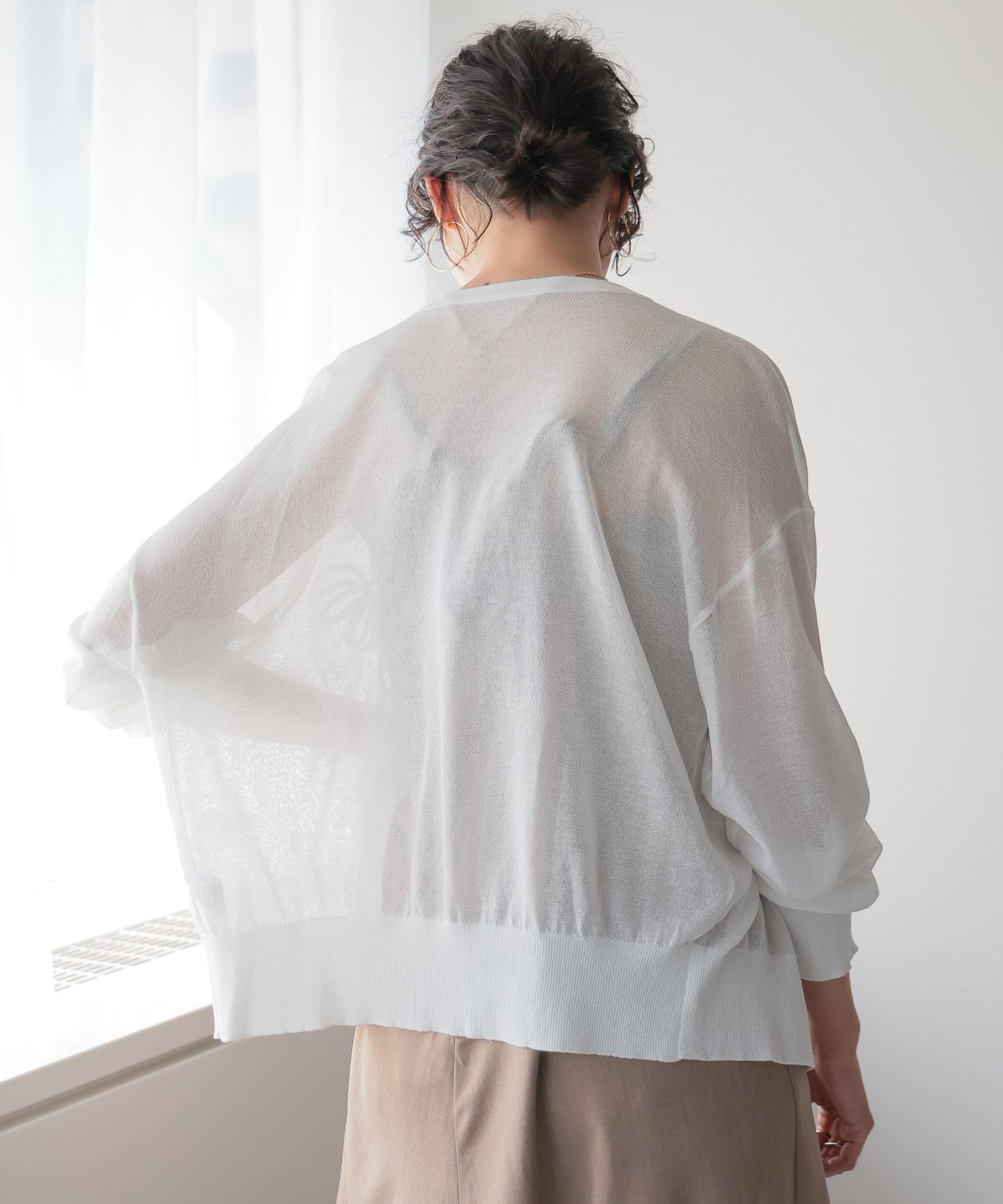 Sheer Embroidery Cardigan／シアー刺繍カーディガン