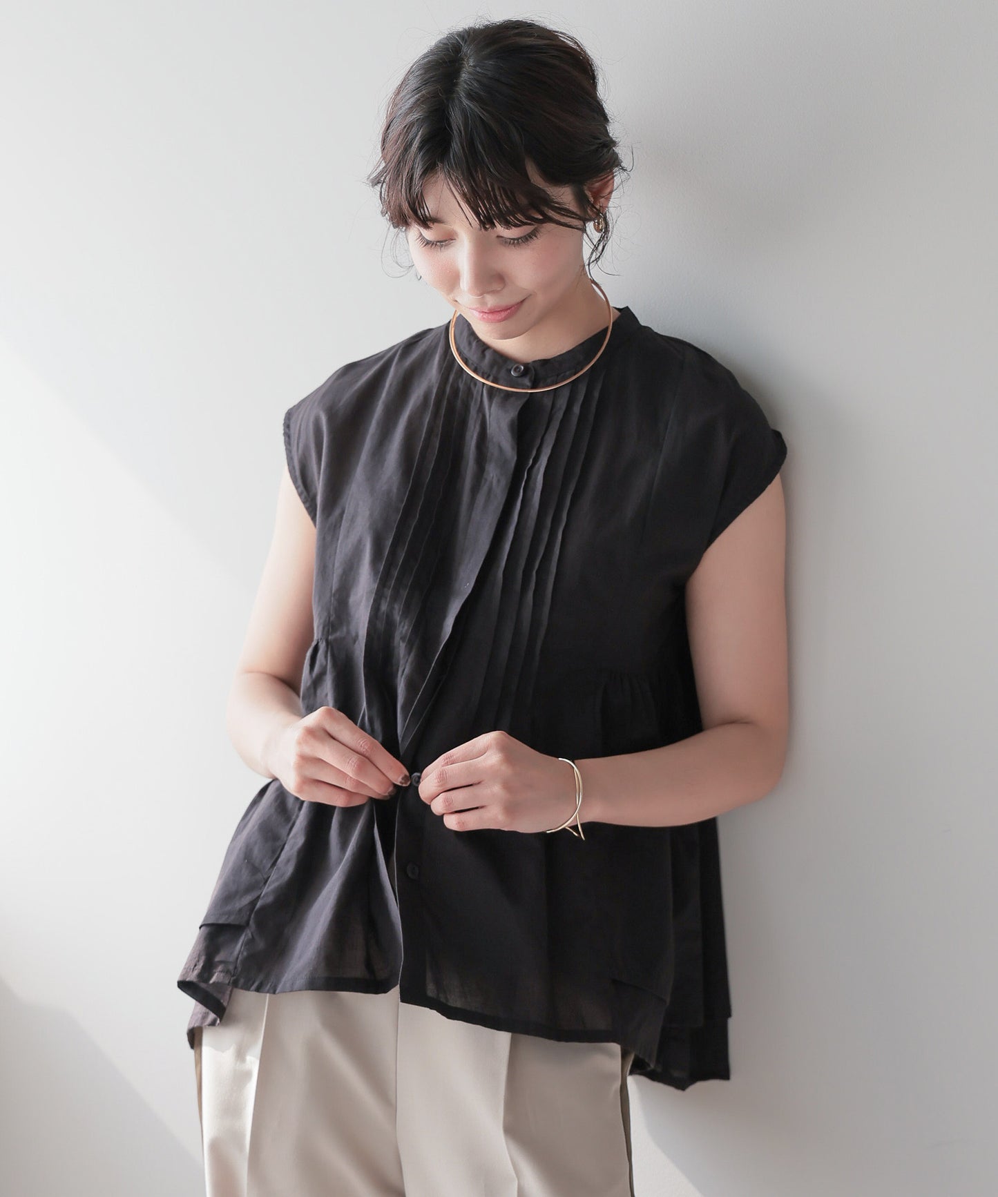 Pin Tuck Peplum Blouse｜ピンタックペプラムブラウス