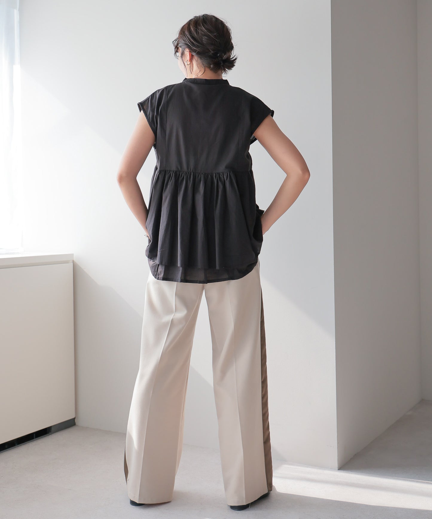Pin Tuck Peplum Blouse｜ピンタックペプラムブラウス