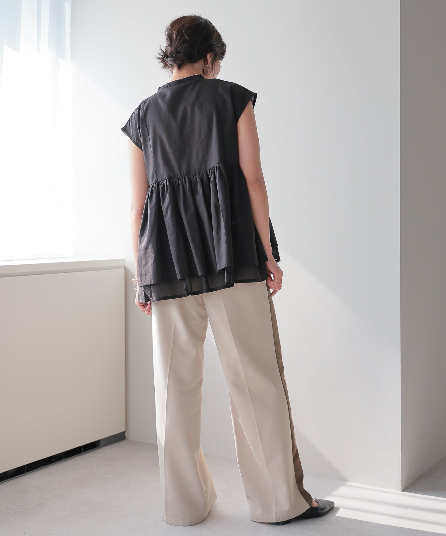 Pin Tuck Peplum Blouse｜ピンタックペプラムブラウス