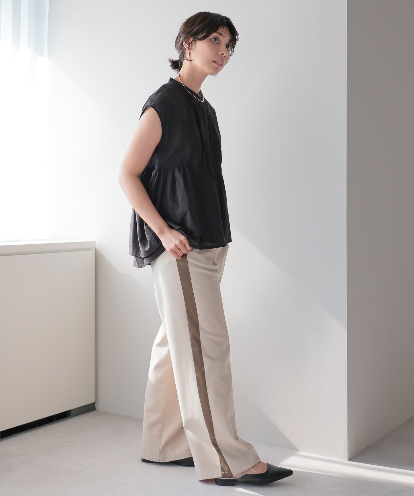 Pin Tuck Peplum Blouse｜ピンタックペプラムブラウス