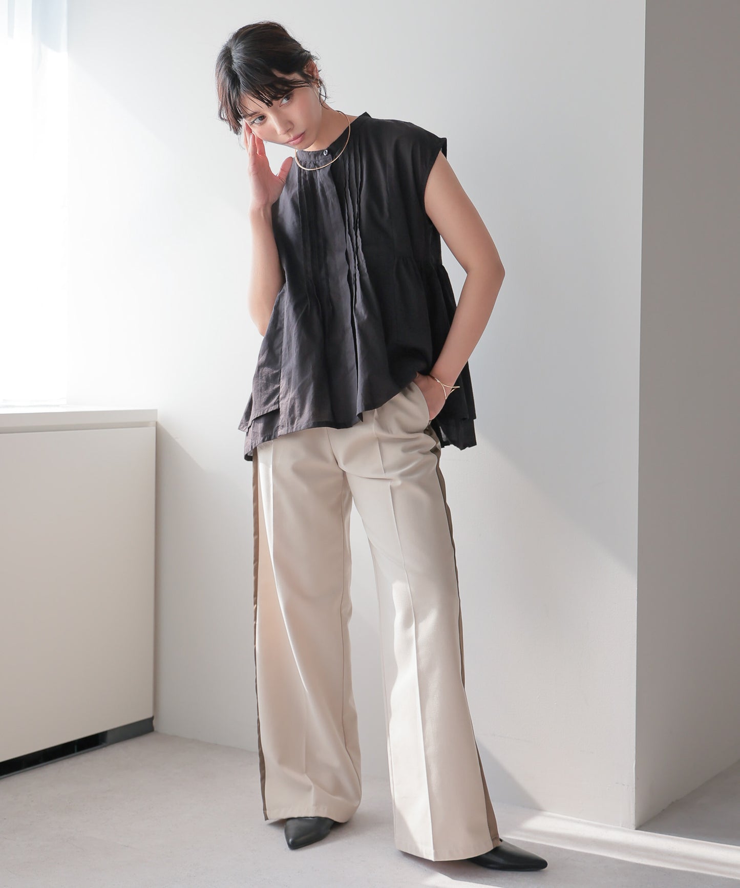 Pin Tuck Peplum Blouse｜ピンタックペプラムブラウス