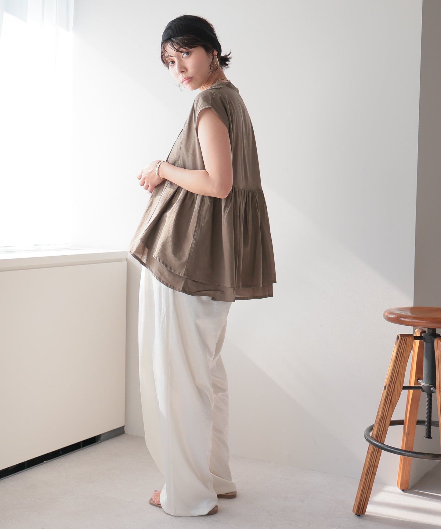 Pin Tuck Peplum Blouse｜ピンタックペプラムブラウス