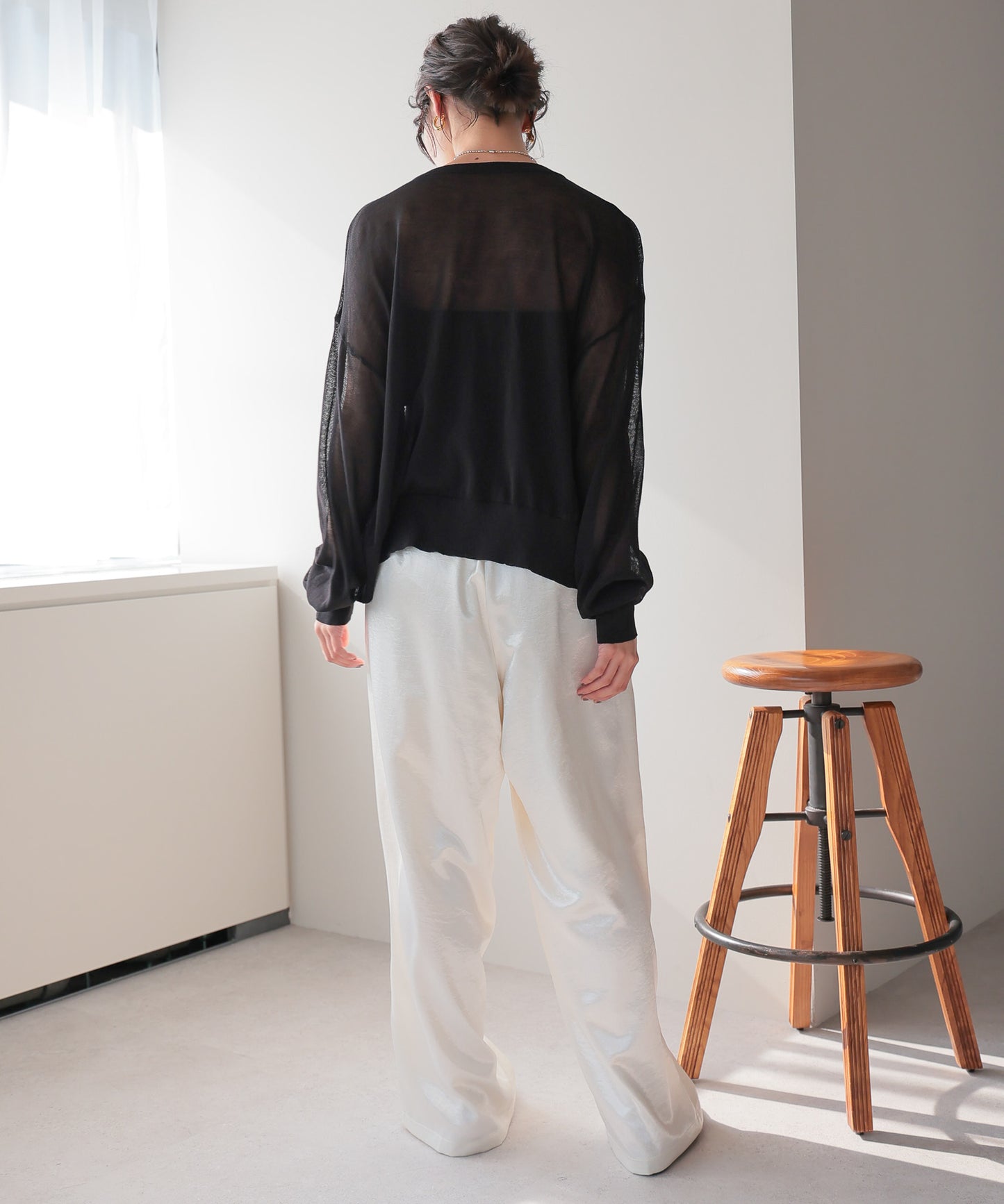 Sheer Embroidery Cardigan／シアー刺繍カーディガン