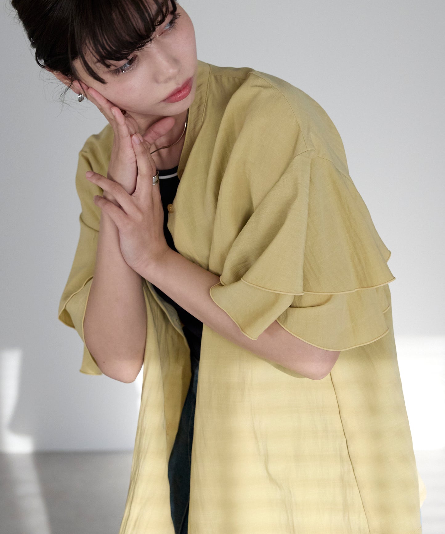 Layered frill shirt　レイヤードフリルシャツ
