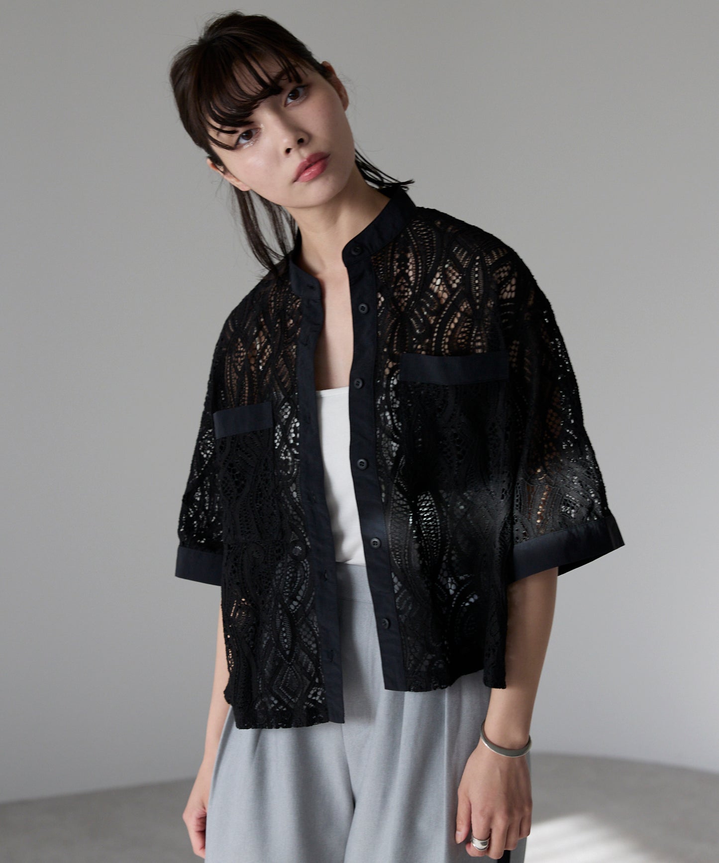 Cropped lace shirt クロップドレースシャツ