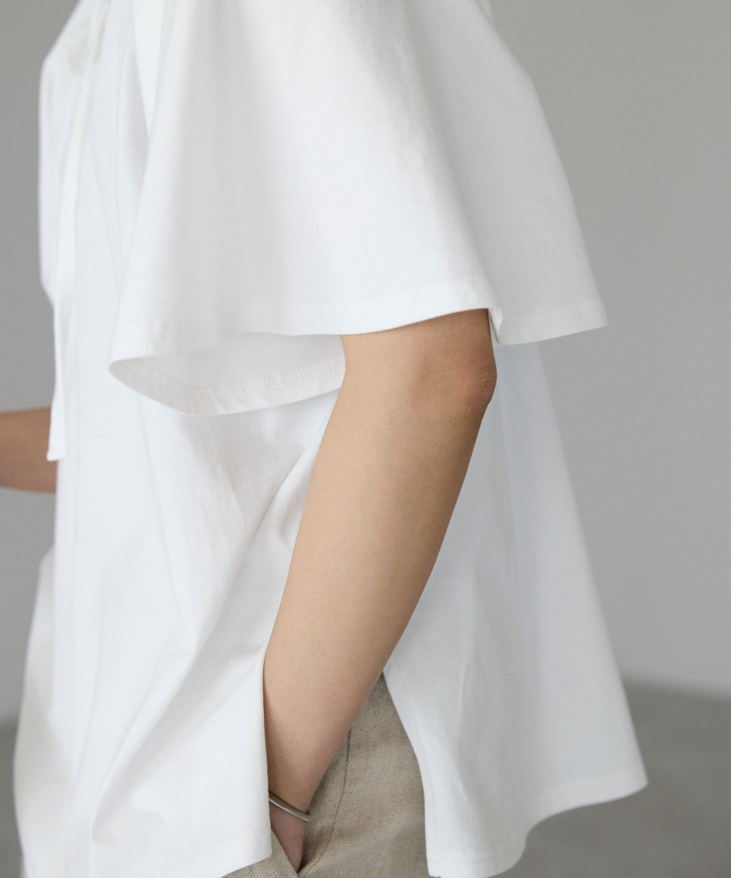 Drawstring ribbon tops　ドロストリボントップス
