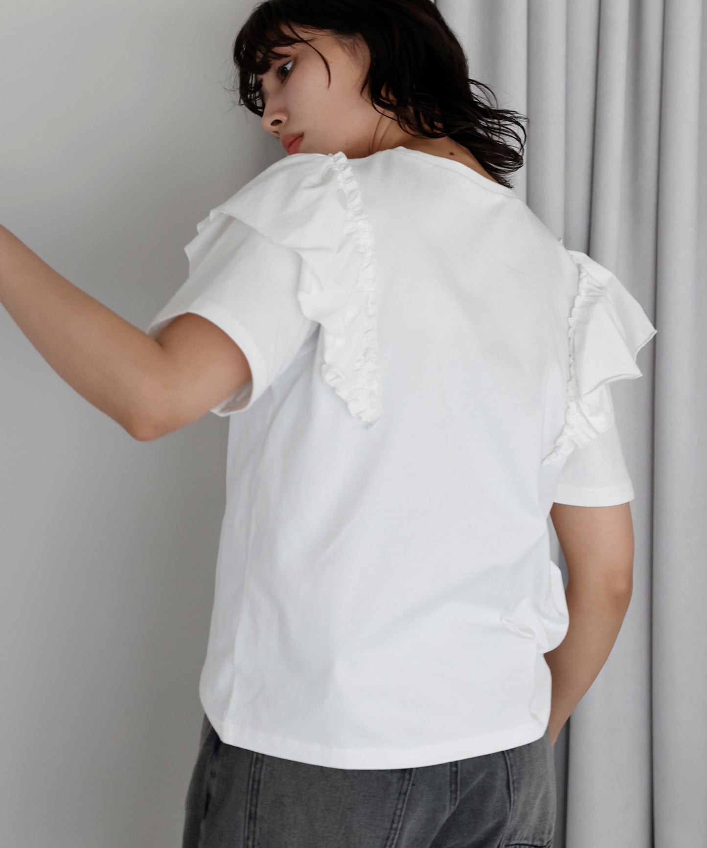 Shoulder frill T-shirt ショルダーフリルT