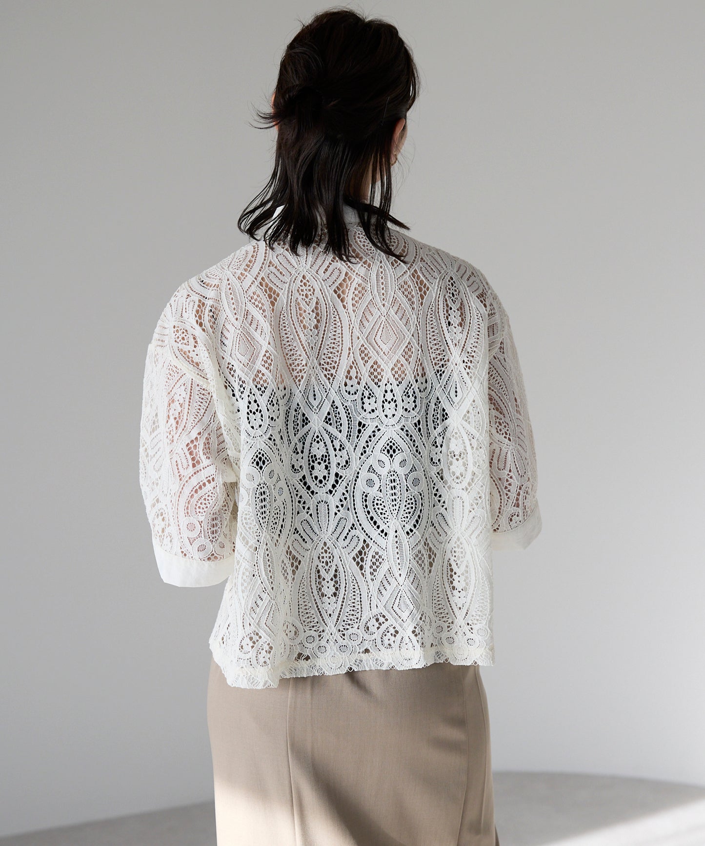 Cropped lace shirt クロップドレースシャツ